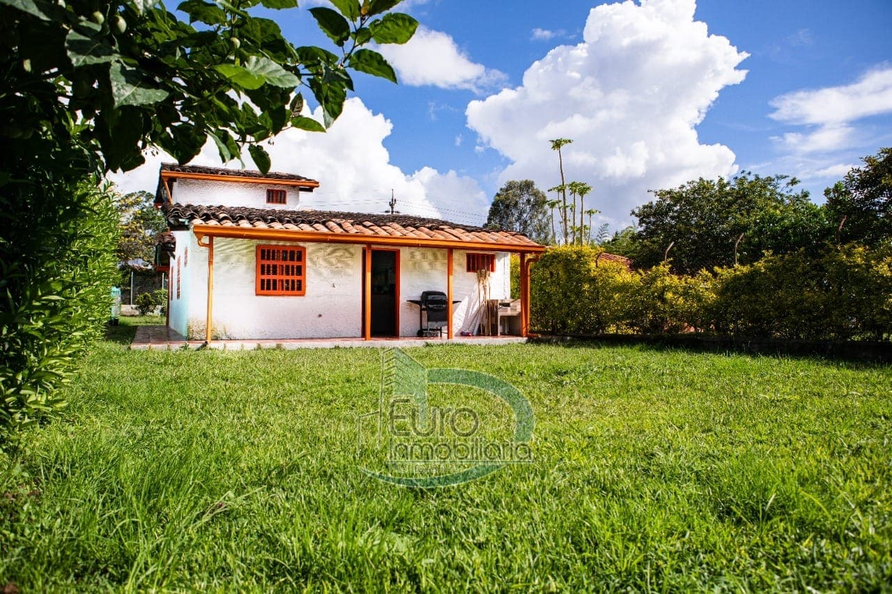 FINCA 54 Y 55 Vereda Belen Marinillla 