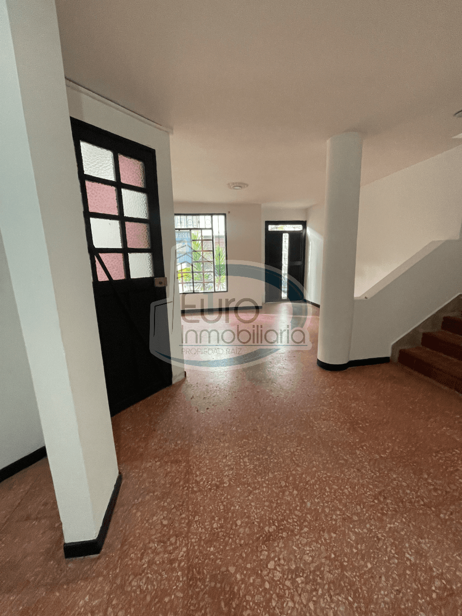 SE ARRIENDA CASA UNIFAMILIAR SECTOR BARILOCHE