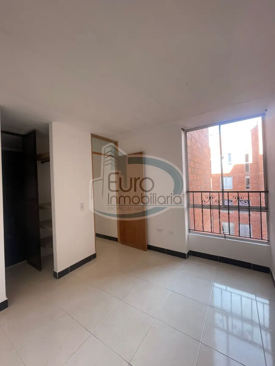 SE ARRIENDA APARTAMENTO SEXTO PISO SECTOR BARILOCHE