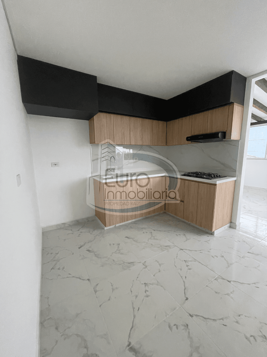 SE ARRIENDA APARTAMENTO QUINTO PISO PARA ESTRENAR