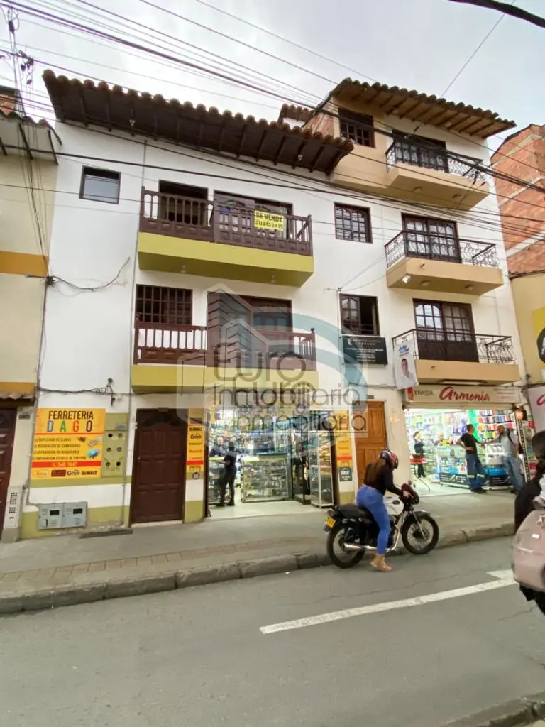 Apartamento tercer piso centro - Marinilla