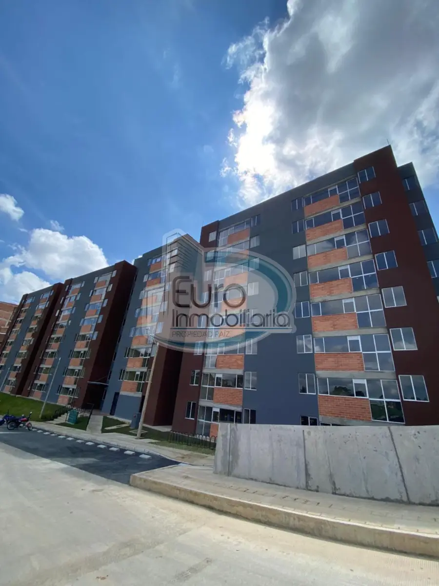 SE VENDE APARTAMENTO EN OBRA GRIS SECTOR TINAJAS