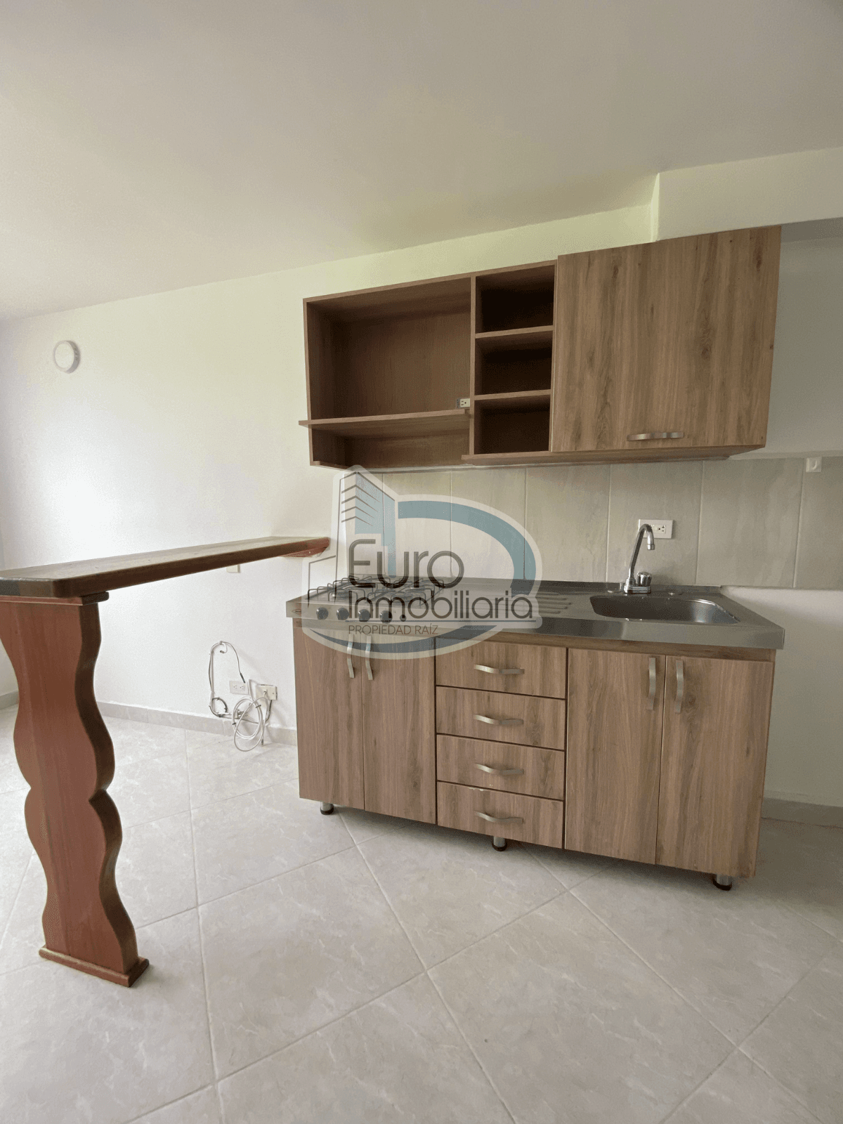 Apartamento cuarto piso luna verde Marinilla