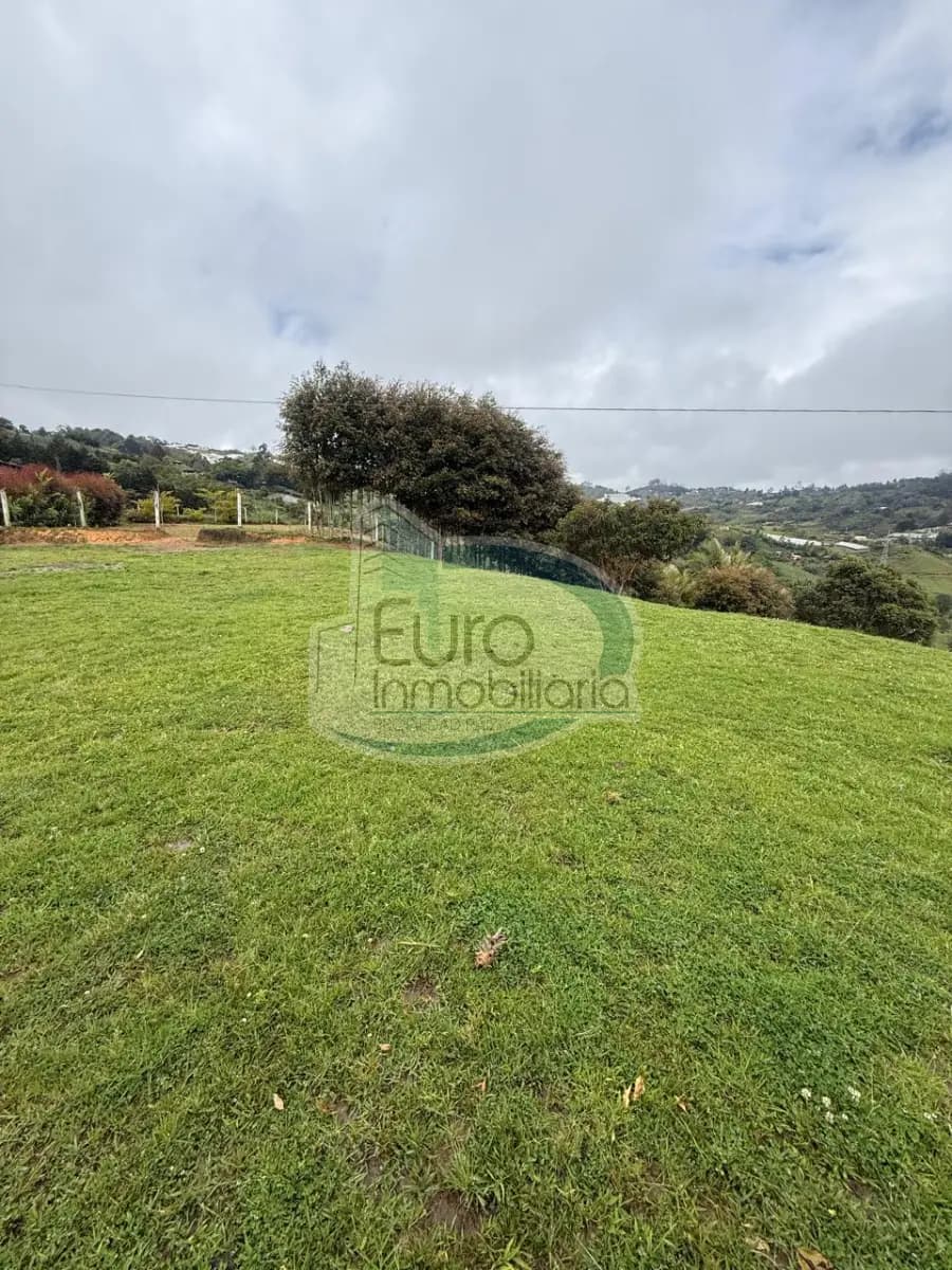 LOTE EN VENTA + CABAÑA VEREDA EL ROSARIO