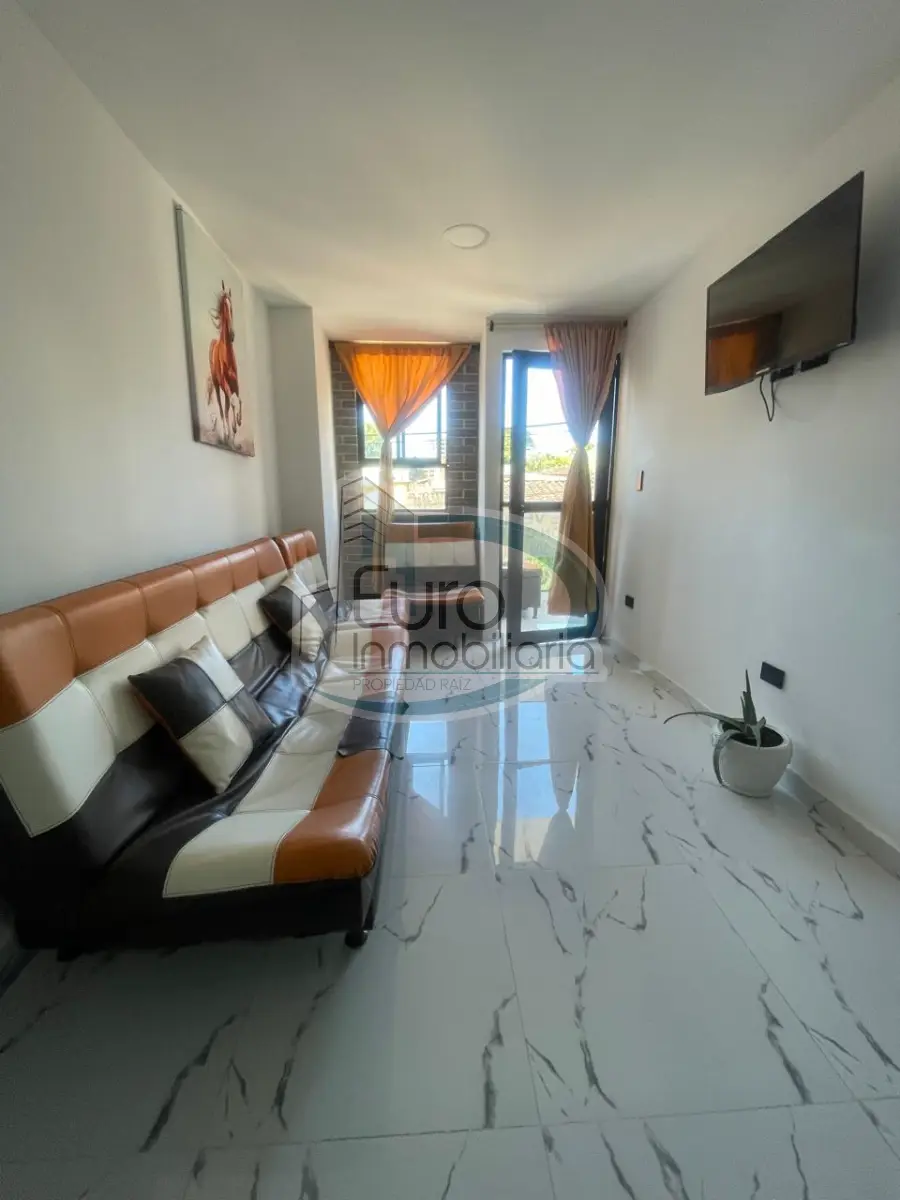 COMODA CASA EN BARRIO BELLAVISTA, 3 PISO, CON HERMOSOS ACABADOS Y MUY ILUMINADA, A TAN SOLO 1 MINUTO DE LA AUTOPISTA MEDELLIN-BOGOTA